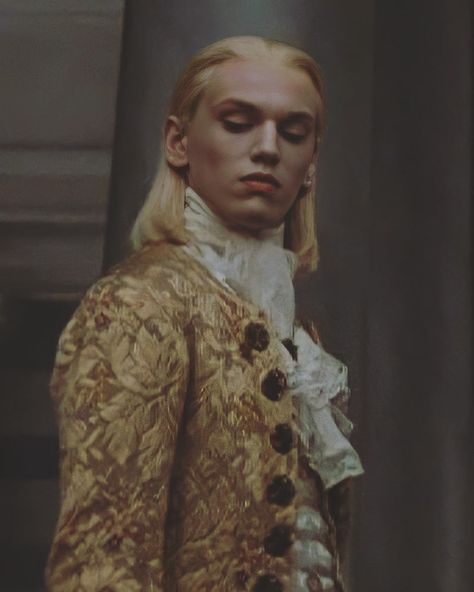 Caius Volturi, Twilight Story, Jamie Bower, Twilight Saga Series, Twilight Film, Twilight Pictures, Vampire Boy, Twilight Movie, Jamie Campbell