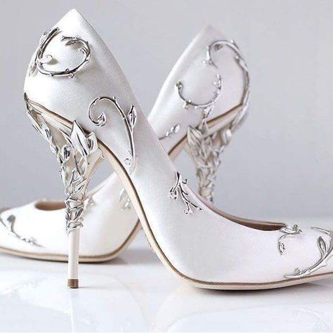 Wedding Shoes Heels, Wedding Heels, Bridal Shoes, Wedding Shoes, Future Wedding, Wedding Inspo, Wedding Stuff, My Wedding, Fashion Shoes