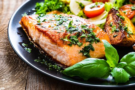 Steven Raichlen's Summer Salmon Recipe - Barbecuebible.com Summer Salmon Recipes, Summer Salmon Recipe, Healthy Barbecue Recipes, Summer Salmon, Healthy Barbecue, Steak Sides, Steven Raichlen, Salmon Steak, Grilled Potatoes