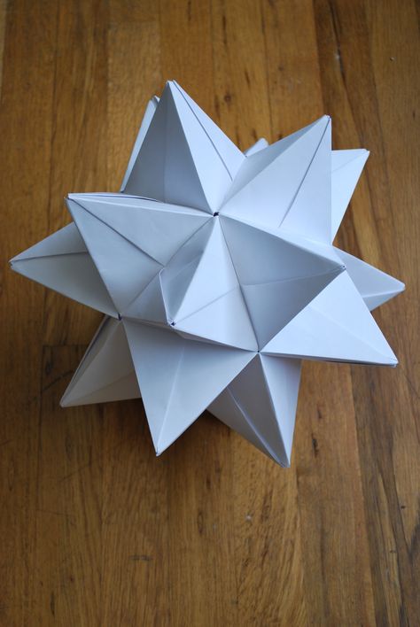 origami stars - Christmas decoration ideas Origami 3d Star, Origami Workshop, Origami Star Instructions, Easy Origami Star, Origami Star Paper, 3d Paper Star, Origami Lucky Star, Craft Scissors, Origami Star