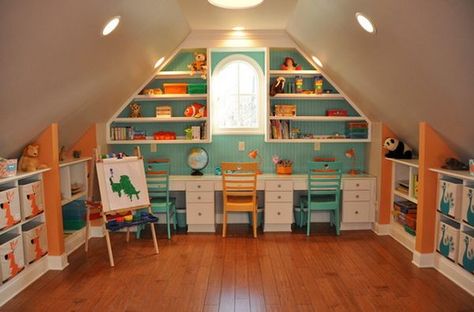 Attic Playroom Ideas, Attic Design Ideas, Cozy Attic, Finished Attic, Attic Playroom, Small Attic, Attic Conversion, Sala Grande, Attic Design