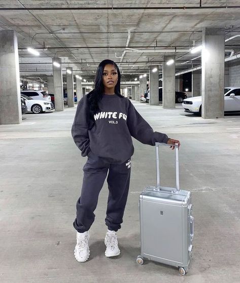 White Fox on Instagram: "OMW to the airport ✈️ @angwitacho wearing the the 'Offstage' Sweater and 'Offstage' Sweatpants in Shadow Tap to shop (Prices in $AU)" Balenciaga Track Outfit, Balenciaga Tracksuit, Sweater And Sweatpants, Track Outfits, Airport Aesthetic, Airport Outfits, Tracksuit Outfit, Balenciaga Shoes, Blouse Outfit