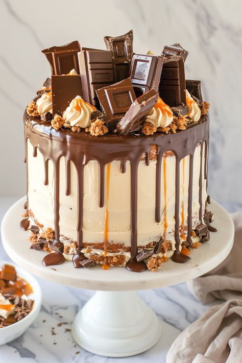 Decadent Mars Bar Cake: Perfect Birthday Dessert Chocolate Cake With Macarons On Top, Chocolate Caramel Cake Decoration, Caramel Birthday Cake Ideas, Candy Cakes Birthday, Caramel Wedding Cake, Birthday Cake Flavor Ideas, Cake Flavor Combinations, Caramel Cake Decoration, Unique Cake Ideas