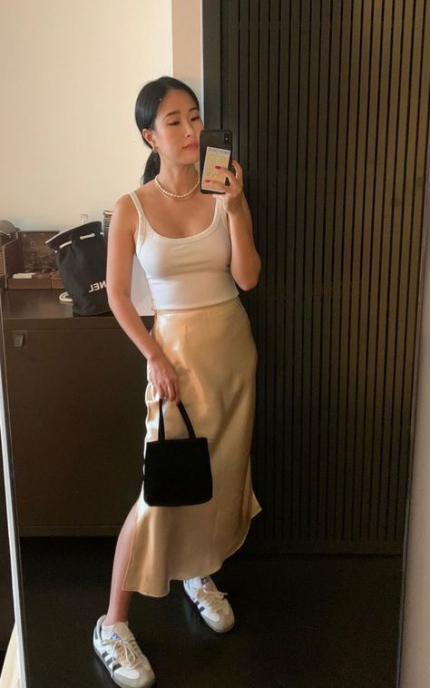 Cream Satin Skirt Outfit Summer, Long Skirt And Tank Top Outfit, Tan Satin Skirt Outfit, Long Tan Skirt Outfit, Long Cream Skirt Outfit, Cream Silk Skirt Outfit, Champagne Satin Skirt Outfit, Beige Long Skirt Outfit, Cream Satin Skirt Outfit