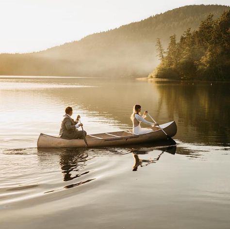 Bride and Tonic on Instagram: “Wedding canoe transport takes it to the next level!  Photo credit || @lukeandmallory” Canoe Photoshoot, Canoe Wedding, Photography Camp, Canoe Boat, Boat Fashion, Orcas Island, Portland Wedding Photographer, Before The Wedding, Portland Wedding