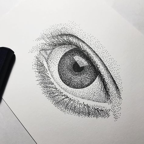 Dot Sketching, Stitch Toothless, Dotwork Art, Dot Drawing, Pointillism Tattoo, Stippling Drawing, Characters From Movies, Dotted Drawings, Stippling Art