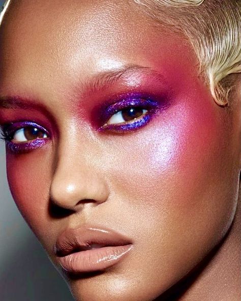 Outrageous Makeup Looks, Editorial Blush Makeup, Avante Garde Makeup Looks, Drag Brunch Makeup, Extra Blush Makeup Looks, Fashion Magazine Makeup, Colourful Editorial Makeup, Modern 80s Makeup, Editorial Colorful Makeup