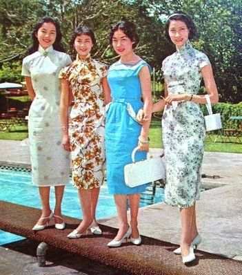 Intercultural Vintage: Questions on Qipao Fashion Questions, 1950s Women, Fashion 50s, Fashion 90s, Vintage Lifestyle, Fashion 1950s, Floral Blue Dress, 50s Fashion, 1950s Fashion