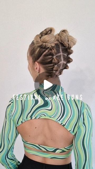 Festival Hair Updos, Rave Hair Updos, Bubble Space Buns, Rave Updo Hair, Space Bun Festival Hair, Elegant High Bun Hairstyles, Festival Updo Hairstyles, Braided Space Buns With Extensions, Rave Hair Space Buns