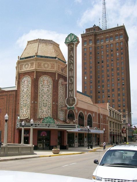 Art Deco Illinois: A Short Tour of the Architectural Wonders Found All Across The Prairie State | Atlas Obscura Seoul Nightlife, Art Deco Theater, Chicago Lake, Aurora Illinois, Historic Theater, Paramount Theater, Art Deco Buildings, Okinawa Japan, Chicago Restaurants