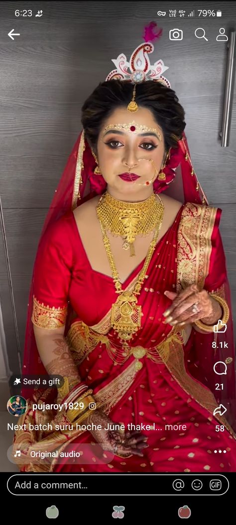 Bengali Bridal Makeup, Bengali Bride, Bridal Makeover, Bengali Wedding, Traditional Indian Outfits, Bride Makeup, Mehendi Designs, Bride Look, Wedding Poses