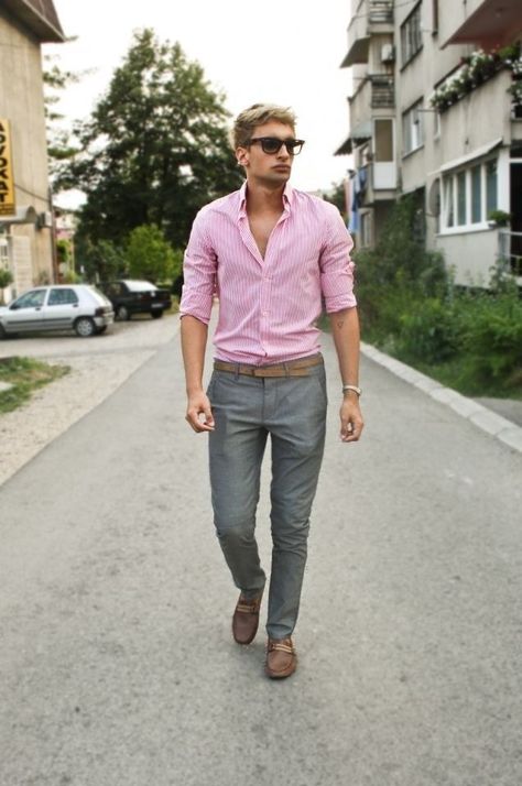 Pink shirts, gray pants, and brown accessories make for a good, bolder____ Pink Shirt Outfit, Pink Shirt Men, Pink Pants Outfit, Grey Pants Outfit, Grey Pants Men, Shirt Outfit Men, Grey Slacks, Color Shoes, Mens Fashion Blog