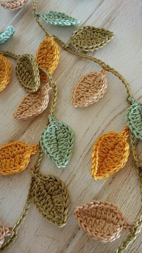 Crocheted Leaves, Tote Crochet, Crochet Leaf Patterns, Crochet Garland, Crochet Jewelry Patterns, Aesthetic Crochet, Crochet Plant, Crochet Leaves, Crochet Fall