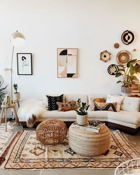 INTERIOR TRENDS | Southwestern Desert style is the New Boho Chair Architecture, Industrial Interior Style, Interior Boho, Building Interior, Boho Interiors, Surf Shack, Century Decor, Furniture Bed, Bed Table