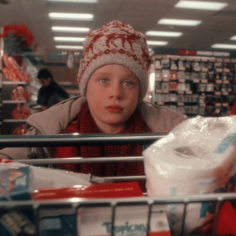 Kevin From Home Alone, Movie Home, Home Alone Movie, Kevin Mccallister, Chris Columbus, The Director, Buying Groceries, 2 Movie, Home Alone