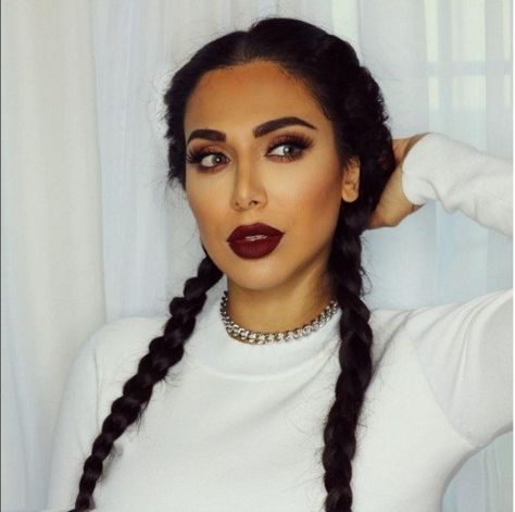 2016 Makeup Trends, Permanent Makeup Studio, Huda Beauty Lip Contour, 2016 Makeup, Huda Beauty Lip, Heart Makeup, Huda Kattan, Lip Trends, Lip Contour