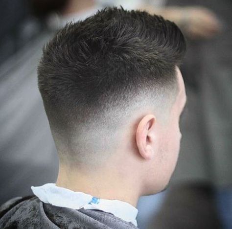 skin fade for thick hair Indian Army Haircut, Army Haircut, Ivy League Haircut, Mens Hairstyles Medium, Find Hairstyles, Short Hairdos, Short Hairstyles For Thick Hair, Corte De Cabelo Masculino, Mens Hairstyles Short