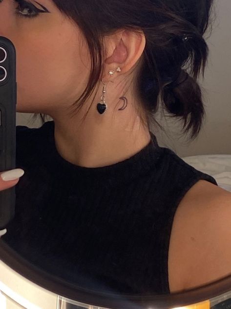 Moon Tattoo On Neck, Moon Tattoo Neck, Moon Behind Ear Tattoo, Moon Neck Tattoo, Behind The Neck Tattoos, Under Eye Tattoo, Neck Tattoo Women, Pearl Tattoo, Side Neck Tattoo