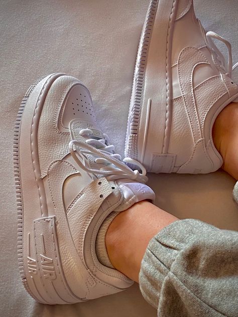 Nike Air Force Shadow, Sneakers Trendy, Nike Air Force 1 Shadow, Air Force 1 Shadow, Shoe Wishlist, Tenis Nike, Nike Air Force Ones, Turkish Fashion, Adidas Campus