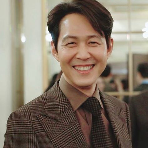 #leejungjae hashtag on Instagram • Photos and Videos Parent Dr, Lee Jung Jae, Jae Lee, Lee Soo, Hot Asian Men, Wet Dreams, Family Doctors, Squid Game, Squid Games