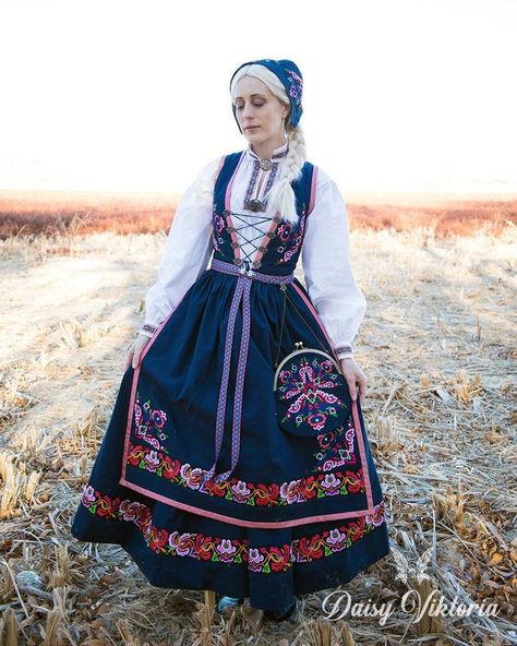 Norway traditional dress Norway Dress Traditional, Norwegian Folk Dress, Norwegian Folk Costume, Traditional Norwegian Dress, Norwegian Bunad Traditional Dresses, Traditional Danish Clothing, Norway Traditional Clothing, Traditional Swedish Clothing, Norwegian Traditional Clothing