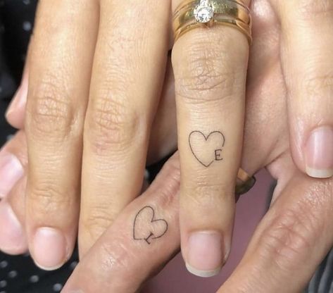 Ring Tattoo Designs, Small Girly Tattoos, Cute Couple Tattoos, Couple Tattoos Unique, Finger Tattoo For Women, Ring Finger Tattoos, Couples Tattoo Designs, Tattoos For Lovers, Tasteful Tattoos