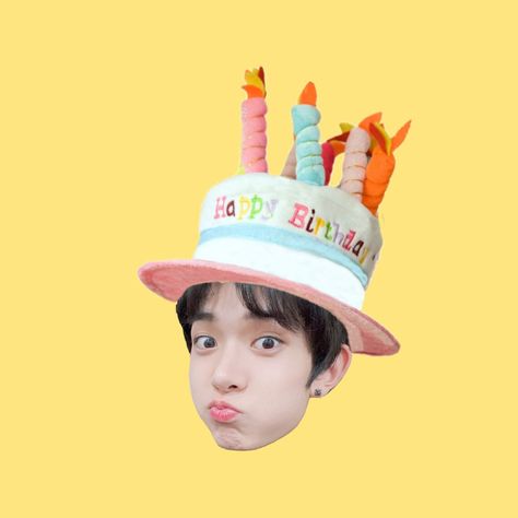 Enhypen Happy Birthday, Heeseung Birthday, Enhypen Birthday, Sticker Enhypen, Alec Benjamin, Boyfriend Wallpaper, Birthday Hat, Easy Trendy Outfits, Kpop Guys