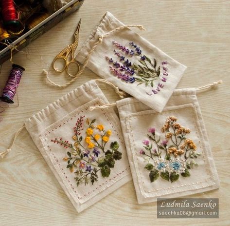 ���� #1 - ������� ��� ��� - saechka08 Sewing Small Projects, Hand Embroidery Patterns Flowers, Handmade Sewing, Handmade Embroidery Designs, Pola Sulam, Hand Embroidery Projects, Embroidery Bags, Cute Embroidery, Sewing Embroidery Designs