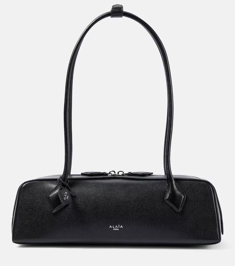 Le Teckel leather shoulder bag in black - Alaia | Mytheresa Masc Style, Alaia Bag, Wardrobe Plan, 2024 Wardrobe, Loewe Bags, Fantasy Wardrobe, Black Leather Clutch, Bag Ideas, Black Purse