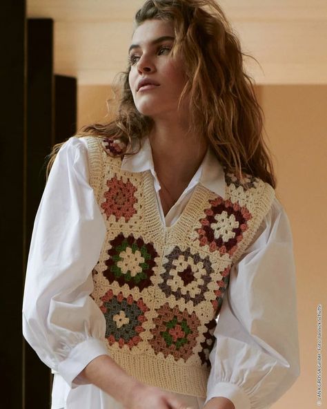 Squared Clothes, Vest Pattern Free, Chic Crochet, Crochet Vest Pattern, Crochet Clothing And Accessories, Crochet Fashion Patterns, Crochet Cardigan Pattern, Crochet Vest, Crochet Shirt