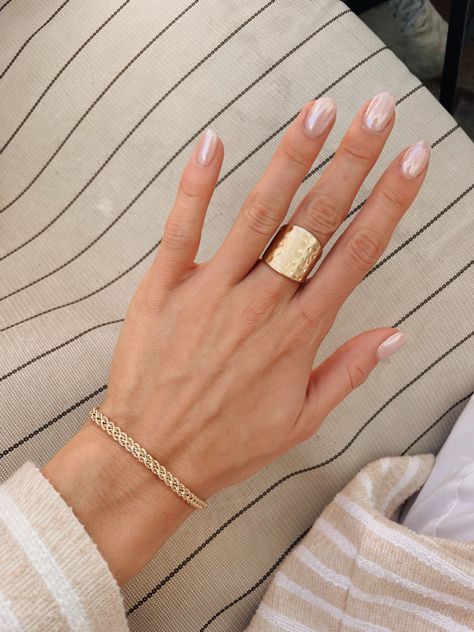 Champagne Wedding Nails, Pink Shimmer Nails, Champagne Nails, White Chrome Nails, Pale Pink Nails, Gel Nails French, Pink Chrome Nails, No Chip Nails, Bridesmaids Nails