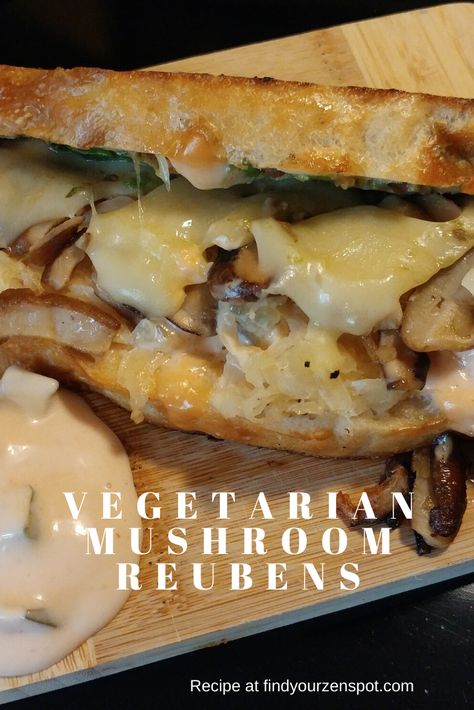 Vegetarian Sandwich Recipes, Vegan Sandwich Recipes, Sandwich Ideas, Eating Vegan, Thousand Island, Thousand Island Dressing, Vegetarian Sandwich, Veggie Sandwich, Vegetarian Lunch