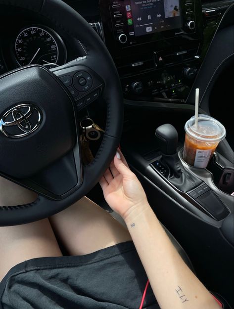 Toyota Camry Xse Aesthetic, Toyota Camry Interior Aesthetic, Car Keys Aesthetic Toyota, Toyota Chr Aesthetic, Toyota Interior Aesthetic, New Car Aesthetic Toyota, Small Car Aesthetic, New Car Instagram Story, Tattoo Instagram Story