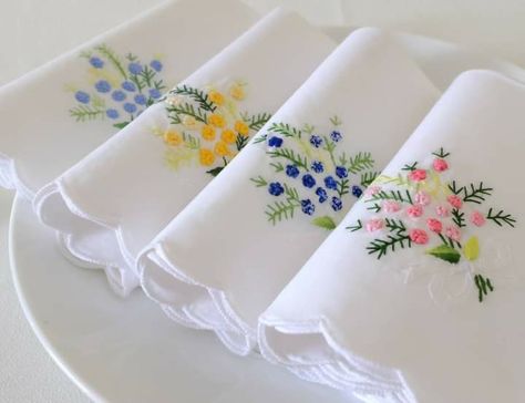 Embroidered Placemats, Shabby Chic Wedding Decor, Garden Decor Crafts, Embroidered Hankies, Linen Dinner Napkins, Ladies Handkerchiefs, Embroidered Handkerchief, Embroidered Napkins, Floral Embroidery Patterns