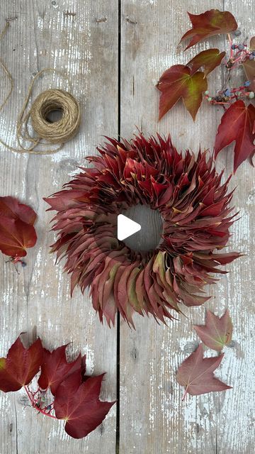 Natural Wreath Ideas, Boho Autumn Decor, Backyard Carport, Autumn Wreath Ideas, Hygge Crafts, Navidad Natural, Acorn Wreath, Dried Floral Wreaths, Easy Wreaths