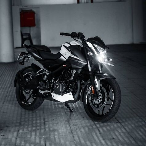 Ns 200 Hd Wallpaper, Bajaj Ns 200, Ns 200 Pulsar, King Crown Images, Angel Wings Iphone Wallpaper, Iphone Wallpaper Scenery, Jay Mahadev, Couple Pic Hd, Modified Bikes