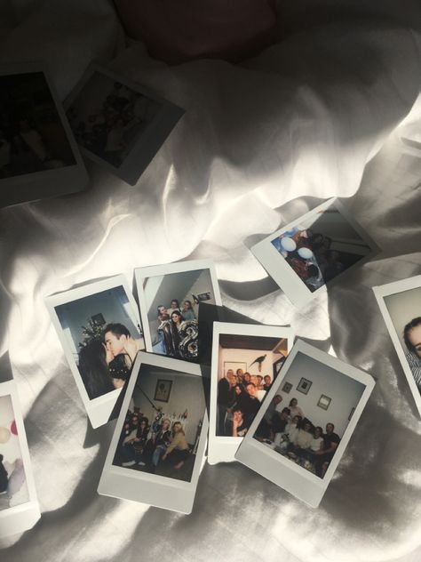 instax,polaroid,photos Instax Mini 11 Photos Ideas, Instax Film Aesthetic, Instax Mini Ideas Photography, Instax Mini 11 Photos, Instax Mini 11 Aesthetic, Instax Mini Aesthetic, Instax Mini Pictures, Instax Aesthetic, Instax Mini Ideas