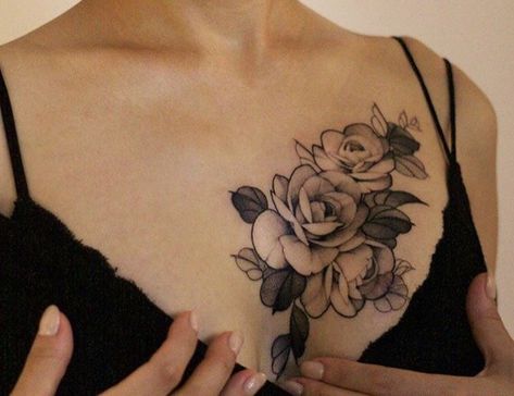 Flower Chest Tattoo Design, Flower Tattoos Chest Women, Cover Chest Tattoo, Floral Breast Tattoo, Chest Tattoo Female Upper Cover Up, Chest Cover Up Tattoo Female, Side Chest Tattoo Female, Breast Tattoos For Women, Chest Tattoo Cover Up