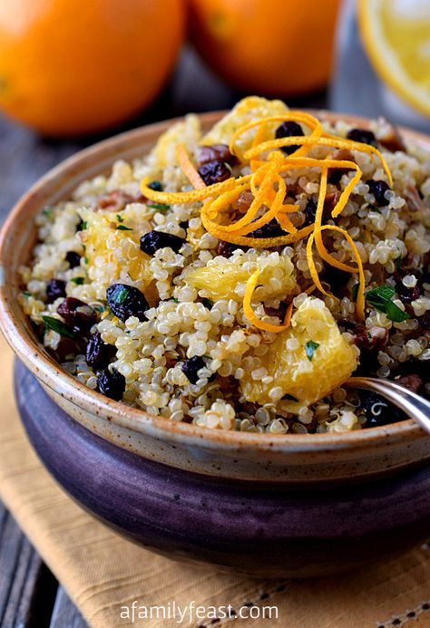 Quinoa Salad with Pecans, Orange and Currants - a light, healthy and super delicious salad! Great as a meal or as a side dish to grilled chicken or fish. Orange Quinoa Salad, Salad With Pecans, Family Feast, Quinoa Recipes, Quinoa Salad, Healthy Salads, Pecans, Delicious Salads, Soup And Salad