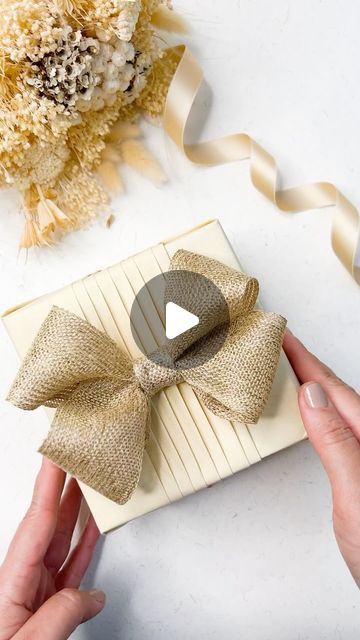 How To Tie A Burlap Bow, How To Tie Present Bow, How To Wrap With Ribbon, How To Make A Gift Bow With Ribbon Easy, How To Wrap Gifts With Ribbon, Unique Ribbon Bows Gift Wrapping, Bow Wrapping Ideas, Diy Ribbon Decor, Ribbon Tutorial Bow Gift Wrapping