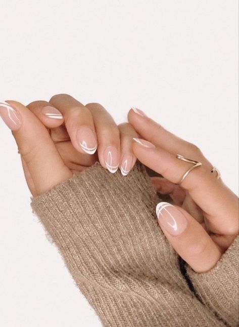 Short Modern French Tip Nails, Neutral Vacation Nails Simple, Winter French Tip Nails Almond, Almond Shaped Wedding Nails For Bride, Neutral Vacation Nails, French Manicure Almond Nails, Clean Girl Aesthetic Nails, Cute Vacation Nails, Gel Paint