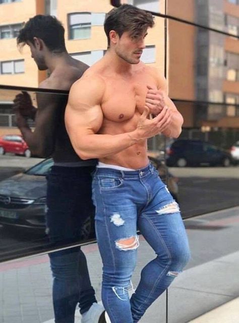 Muscle Hunks, Men With Street Style, Men's Muscle, Muscular Men, Shirtless Men, Muscle Men, Male Body, Ripped Jeans, Muscles