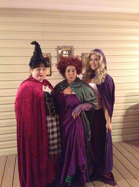 Halloween Costumes Groups Of Three, Funny Three People Halloween Costumes, Trio Coustems Ideas, Halloween Three People, Three Costumes Group, Three People Costumes, Three People Halloween Costumes, Halloween Costumes For Three, Three Person Costumes