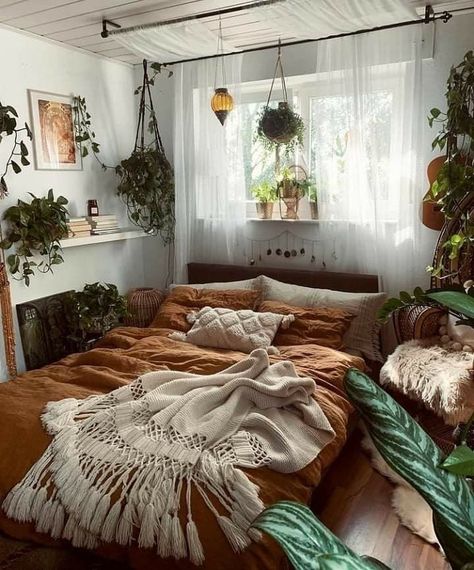 Do you love cottagecore? Looking for cottagecore aesthetic ideas? These homeware ideas are perfect for a cosy cottage aesthetic. #cottagecore Boho Plants, Plants Interior, Bedroom Decor For Couples, Redecorate Bedroom, Cozy Room Decor, Room Makeover Bedroom, Dream Room Inspiration, Cozy Room, Room Inspiration Bedroom