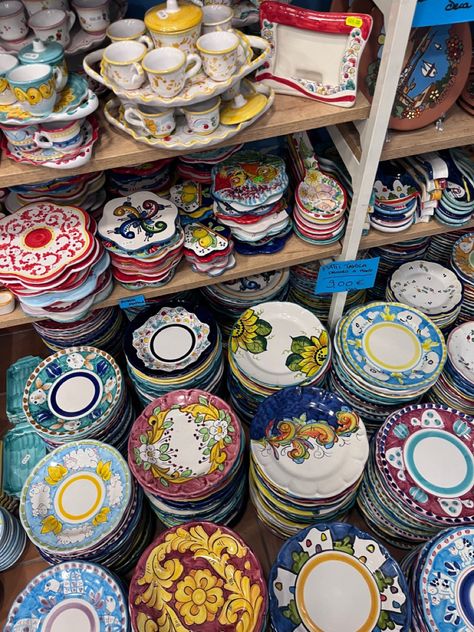 Amalfi Plates, Italian Aesthetic House, Naples Italy Aesthetic, Italian Kitchen Aesthetic, Sorrento Italy Aesthetic, Naples Aesthetic, Italian China, Plates Aesthetic, Italy Market