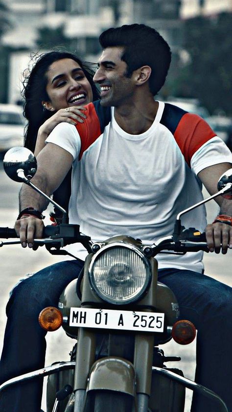 Ok Jaanu Movie, Ok Jaanu, Aditya Roy Kapur, 4k Images, Romantic Couple Images, Cute Celebrity Couples, Movie Pic, Most Handsome Actors, Bollywood Couples