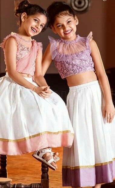 Pattu Pavadai Designs For Teenagers, Kerala Dress, Baby Lehenga, Baby Dress Diy, Party Wear Frocks, Kids Party Wear Dresses, Pattu Pavadai, Kids Dress Collection, Fashion Show Dresses