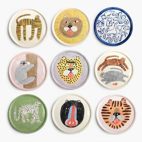 Pottery Plates Ideas, Animal Ceramics, Plates Ideas, Diy Keramik, Animal Plates, Diy Pottery Painting, Min Pin, Kids Pottery, Pottery Painting Designs