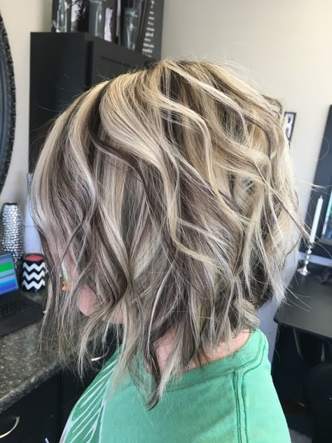 Blended and chunky hilights and lowlights with angled long bob White Hair With Lowlights, Highlight Bob, Blonde Hair With Lowlights, Hair With Lowlights, Blonde Balayage Highlights, Icy Blonde Hair, Hair Highlights And Lowlights, White Blonde Hair, Blond Balayage