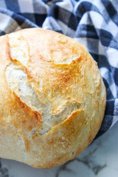 Baking Bread For Beginners, Homemade Bread For Beginners, Overnight Bread, Artisan Bread Recipe, Baking For Beginners, Baking Breads, Dreamy Desserts, Baked Breads, Pantry Recipes